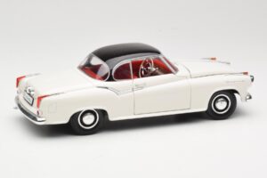 Borgward Isabella Coupé Branco Revell 1:18 08982-W1 Metal - imagem 3 de 8
