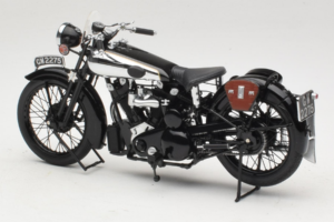 Brough Superior SS 100 T. E. Lawrence Minichamps 1:18 122135500 Metal - imagem 5 de 6
