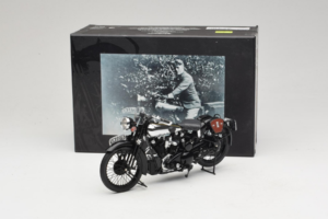 Brough Superior SS 100 T. E. Lawrence Minichamps 1:18 122135500 Metal - imagem 6 de 6