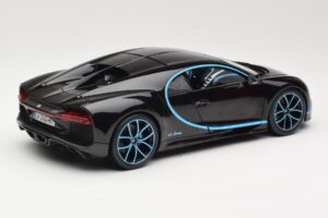 Bugatti Chiron Preto & Azul Bburago 1:18 18-11040BK Metal - imagem 3 de 8