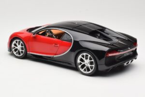 Bugatti Chiron Preto & Vermelho Bburago 1:18 18-11040 Metal - imagem 7 de 8
