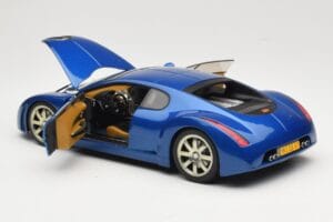 Bugatti EB 18.3 Chiron Azul AUTOart 1:18 70911 Metal - imagem 5 de 8