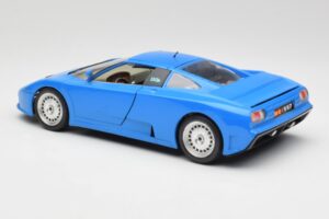 Bugatti EB110 Azul Bburago 1:18 3035 Metal - imagem 7 de 8