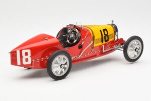 Bugatti T35 National Colors Spain CMC 1:18 M-100-B-016 Metal - imagem 2 de 6