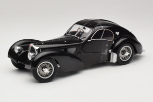 Bugatti Type 57 SC Atlantic Preto Solido 1:18 S1802101 Metal