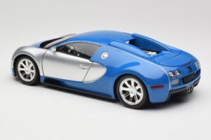 Bugatti Veyron Edition Centenaire Chrome Blue Minichamps 1:18 100110850 Metal - imagem 7 de 8