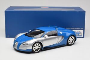 Bugatti Veyron Edition Centenaire Chrome Blue Minichamps 1:18 100110850 Metal - imagem 8 de 8