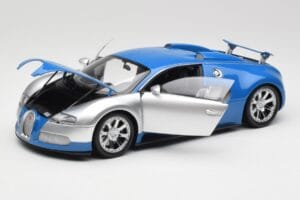 Bugatti Veyron Edition Centenaire Chrome Blue Minichamps 1:18 100110850-O Metal - imagem 2 de 7