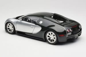 Bugatti Veyron Edition Centenaire Chrome Green Minichamps 1:18 100110852 Metal - imagem 7 de 8