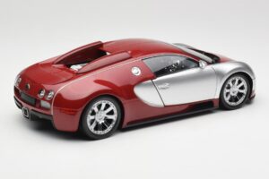 Bugatti Veyron Edition Centenaire Chrome Red Minichamps 1:18 100110851-O Metal - imagem 3 de 8