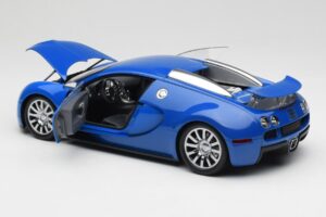 Bugatti Veyron Azul Claro Azul Escuro Minichamps 1:18 100110821 Metal - imagem 5 de 8