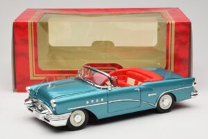 Buick Century Cabriolet Azul Mira 1:18 6134 Metal - imagem 8 de 8