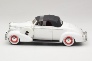 Buick Century Cabriolet Branco Signature Models 1:18 18131 Metal - imagem 3 de 6