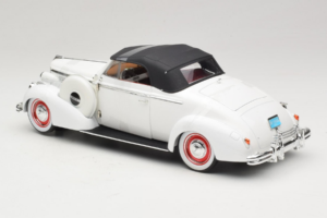 Buick Century Cabriolet Branco Signature Models 1:18 18131 Metal - imagem 5 de 6