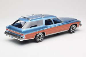 Buick Estate Wagon Light Blue Metallic BoS Models 1:18 BOS417 Resina - imagem 2 de 6