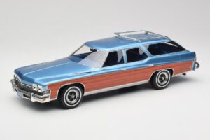 Buick Estate Wagon Light Blue Metallic BoS Models 1:18 BOS417 Resina