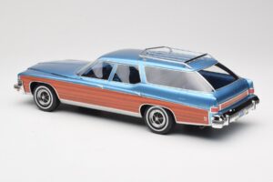 Buick Estate Wagon Light Blue Metallic BoS Models 1:18 BOS417 Resina - imagem 5 de 6