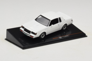 Buick Grand National Branco IXO 1:43 CLC576N Metal - imagem 2 de 4