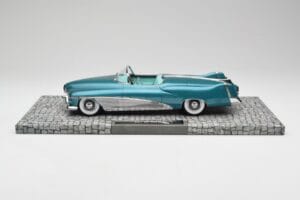 Buick Le Sabre Concept Turquoise Metallic Minichamps 1:18 107141232 Metal - imagem 3 de 6