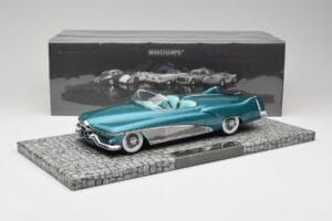 Buick Le Sabre Concept Turquoise Metallic Minichamps 1:18 107141232 Metal - imagem 6 de 6