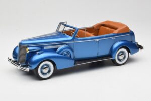 Buick Roadmaster 80-C Four Door Phaeton Blue Metallic BoS Models 1:18 BOS372 Resina