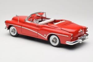 Buick Skylark Vermelho Motormax 1:18 411393-M1 Metal - imagem 7 de 8