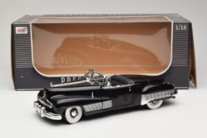 Buick Y-Job Preto Anson 1:18 30409 Metal - imagem 8 de 8