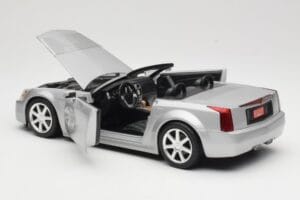 Cadillac XLR Cabrio Prata Hot Wheels 1:18 53838 Metal - imagem 5 de 8