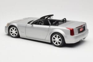 Cadillac XLR Cabrio Prata Hot Wheels 1:18 53838 Metal - imagem 7 de 8