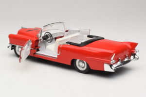 Cadillac Cabriolet Vermelho James Dean Solido 1:18 98019 Metal - imagem 5 de 8