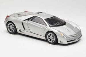 Cadillac Cien Prata Hot Wheels 1:18 57296 Metal - imagem 6 de 8