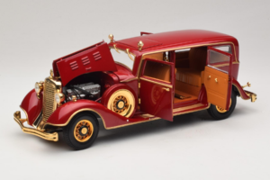 Cadillac Deluxe Tudor Limusina de Estado Puyi Último Imperador da China Sun Star 1:18 4100 Metal - imagem 2 de 9