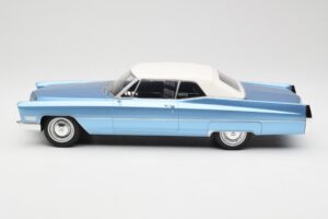 Cadillac DeVille Azul KK-Scale 1:18 KKDC180314 Metal - imagem 3 de 6