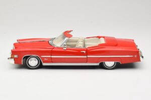 Cadillac Eldorado Cabriolet Vermelho Anson 1:18 30387 Metal - imagem 4 de 8