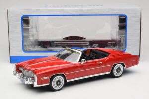 Cadillac Eldorado Cabriolet Vermelho MCG 1:18 MCG18471 Metal - imagem 8 de 8