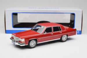 Cadillac Fleetwood Brougham Vermelho Escuro Metálico MCG 1:18 MCG18251 Metal - imagem 6 de 6