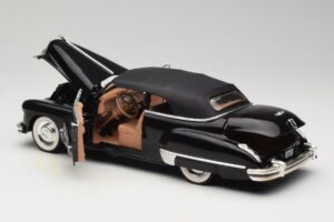 Cadillac Series 62 Preto Anson 1:18 30345 Metal - imagem 5 de 8