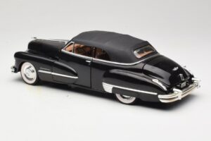 Cadillac Series 62 Preto Anson 1:18 30345 Metal - imagem 7 de 8