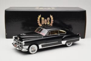 Cadillac Series 62 Club Sedanette Preto BoS Models 1:18 BOS292 Resina - imagem 6 de 6