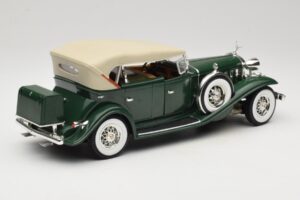 Cadillac Sport Phaeton Verde Anson 1:18 30383 Metal - imagem 4 de 9