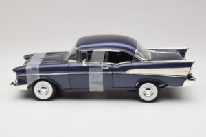 Chevrolet American Graffiti Movie Car American Muscle 1:18 36604 Metal - imagem 2 de 4
