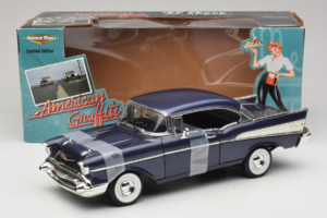 Chevrolet American Graffiti Movie Car American Muscle 1:18 36604 Metal - imagem 4 de 4