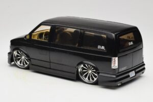 Chevrolet Astro Van Tuned Preto Jada 1:18 63122 Metal - imagem 7 de 8