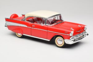 Chevrolet Bel Air Matador Vermelho & India Marfim Road Legends 1:18 92109 Metal - imagem 6 de 8