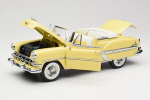 Chevrolet Bel Air Cabriolet Amarelo Sun Star 1:18 1712 Metal - imagem 2 de 8