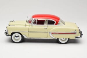 Chevrolet Bel Air Bege Sun Star 1:18 1600 Metal - imagem 4 de 8