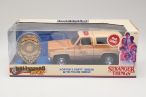 Chevrolet Blazer K5 Polícia Stranger Things Metals Diecast 1:24 31111-24 Metal