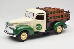Chevrolet Brasseur Perrier Delivery Van Verde Solido 1:18 203243 Metal - imagem 2 de 8