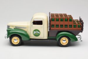 Chevrolet Brasseur Perrier Delivery Van Verde Solido 1:18 203243 Metal - imagem 4 de 8