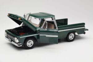 Chevrolet C-10 Verde Sun Star 1:18 1360 Metal - imagem 2 de 8